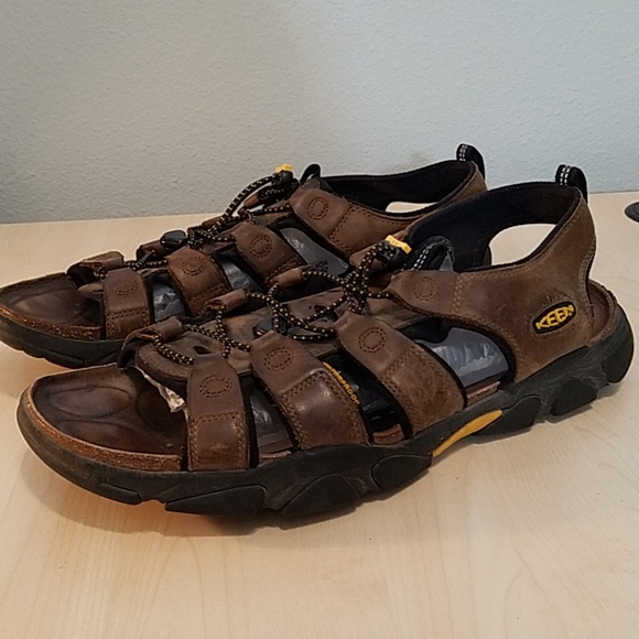 keen shoes size 15